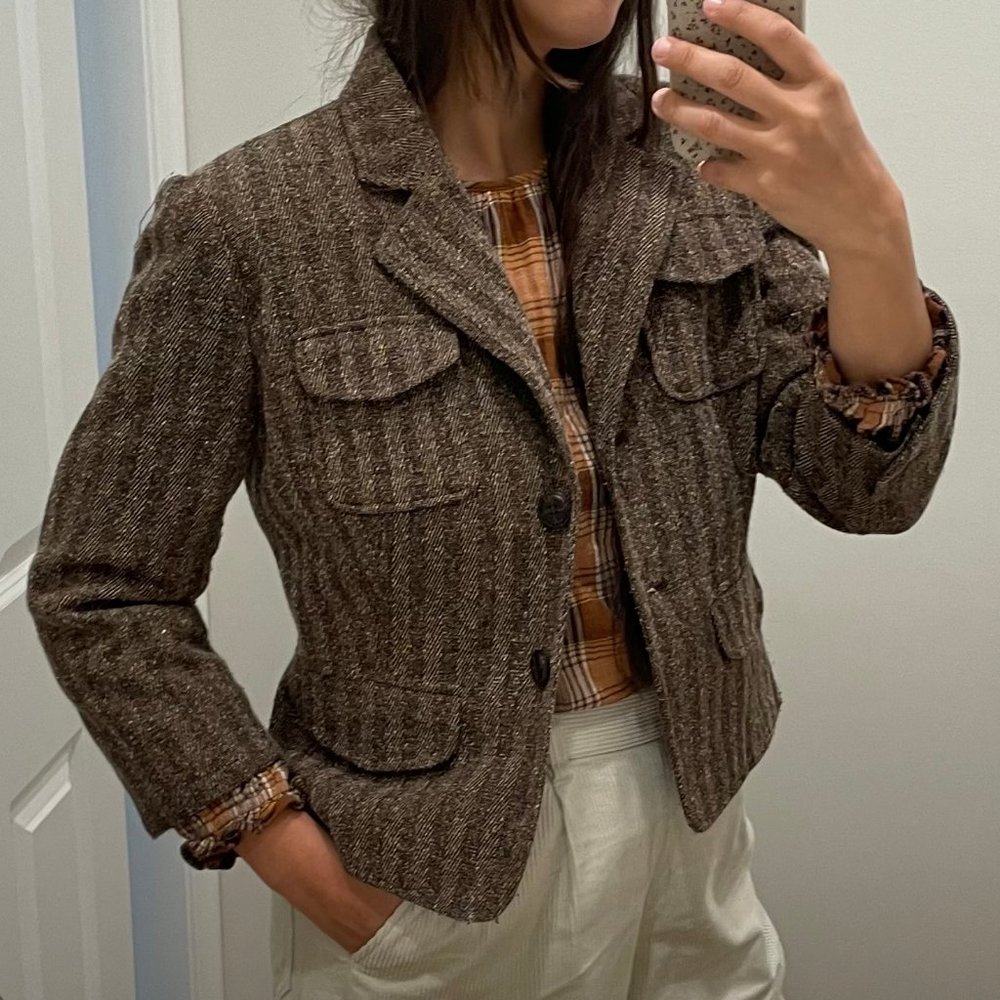 tagless blazer with welt pockets